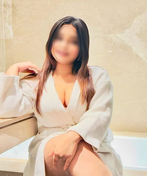 Naziaa Khan - VIP Escorts Chennai