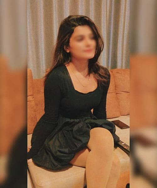 Pooja Singh - Housewife Escort Chennai